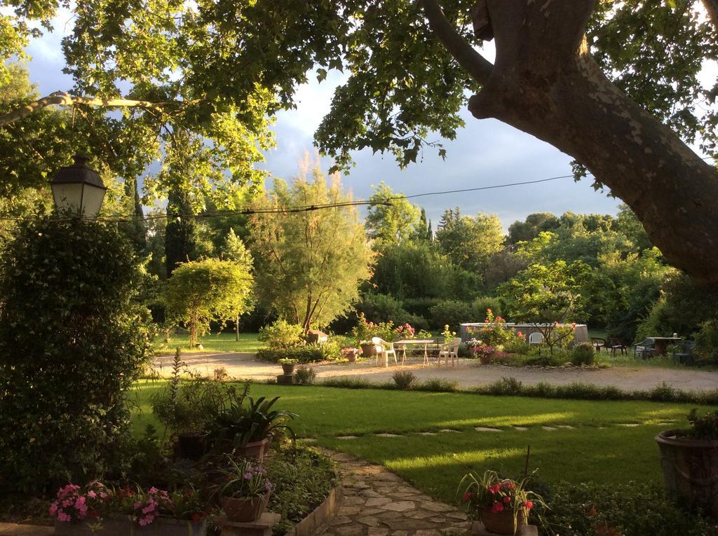 La Petite Seigneurette Villa Villeneuve-lès-Avignon Exterior foto